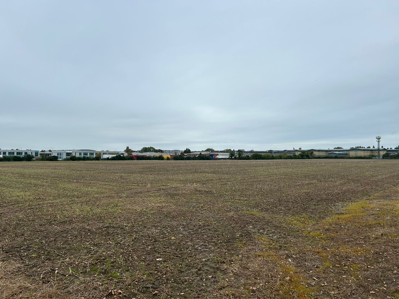Land off Hatch Lane, Heathrow, UB7 0LJ