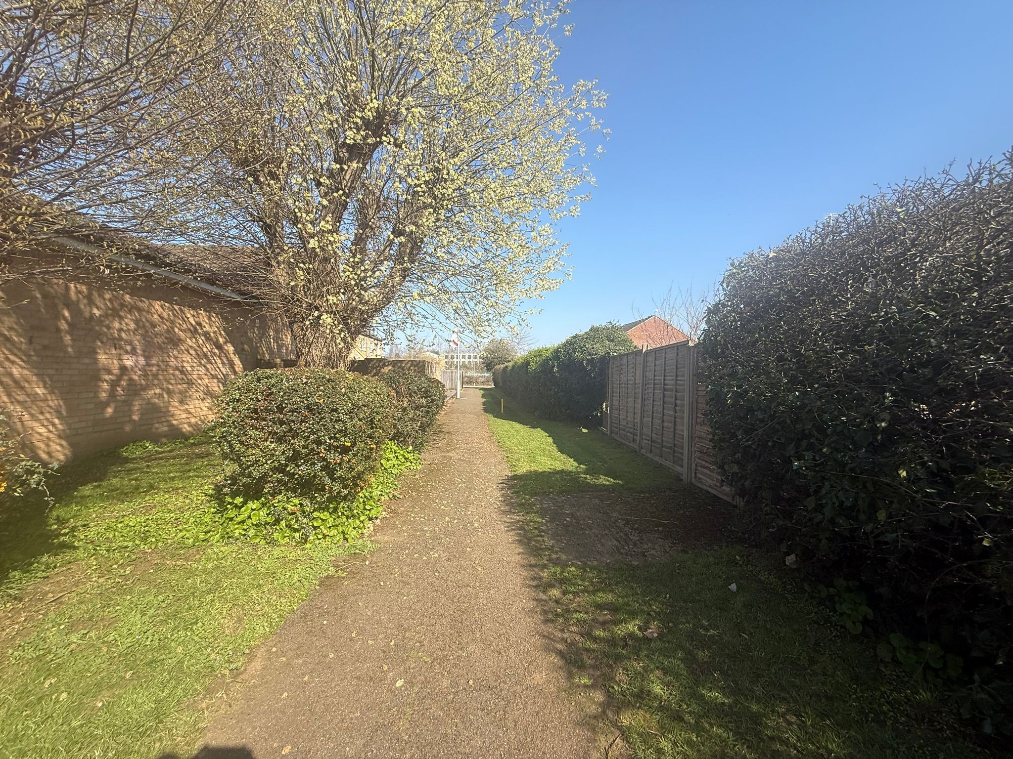 Land off Hornbeam Close, Leighton Buzzard, LU7 3FE
