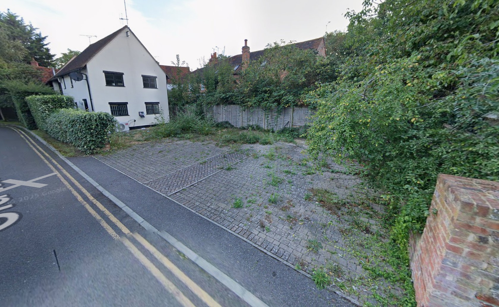 24 High Street, Twyford, Reading, Berkshire RG10 9AG, UK